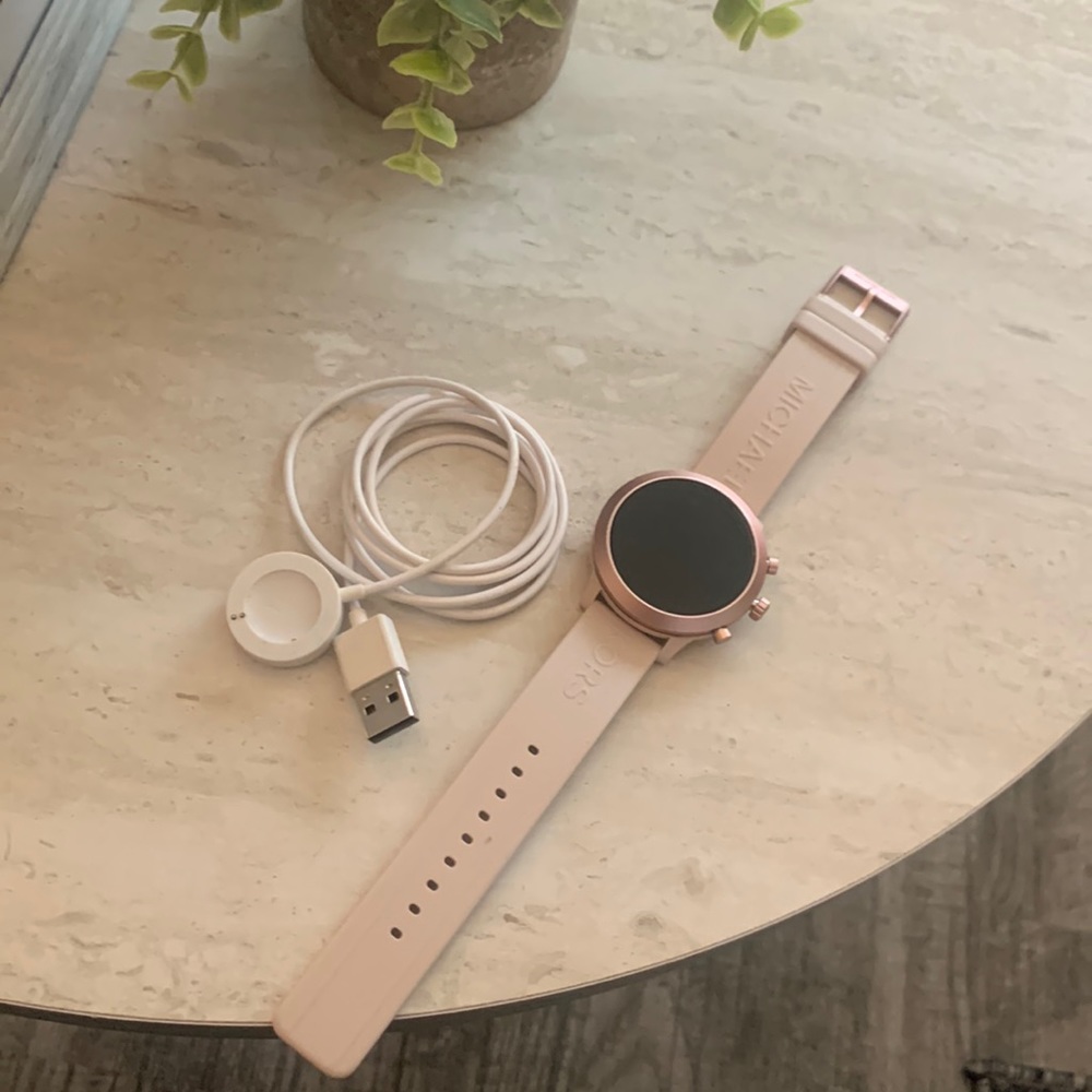 Pink Micchael Kors smartwatch